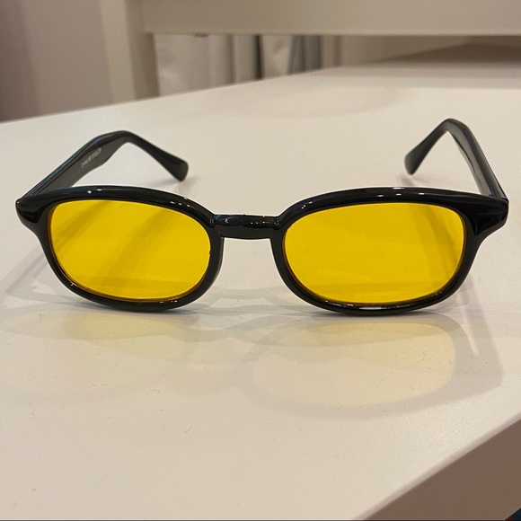 SOLD - Tinted sunglasses - Picture 3 of 5